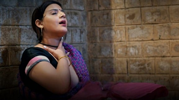 Chull P03 EP8 Hindi Hot Web Series ULLU