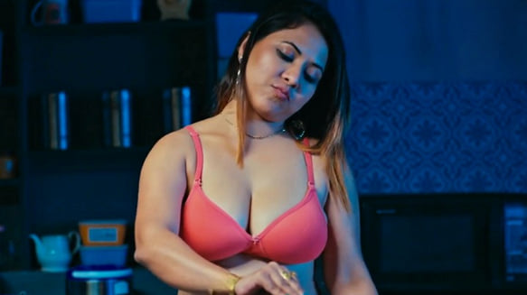 Sisters EP3 Hindi Hot Web Series Bullapp