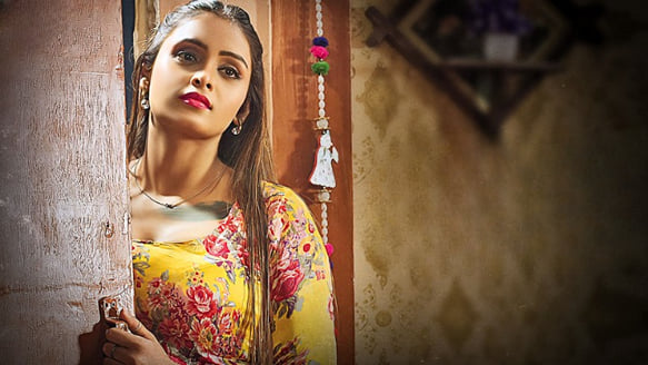 Angregi Akhbar EP1 Hindi Hot Web Series Voovi