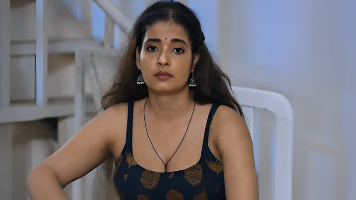 Love Bite P01 EP1 Hindi Hot Web Series ULLU
