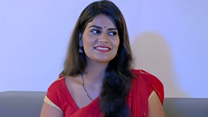 Aadhi Gharwali EP2 Hindi Hot Web Series SolTalkies