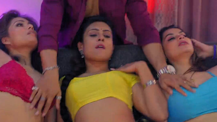 Gharwali Baharwali EP7 Hindi Hot Web Series Jugnu