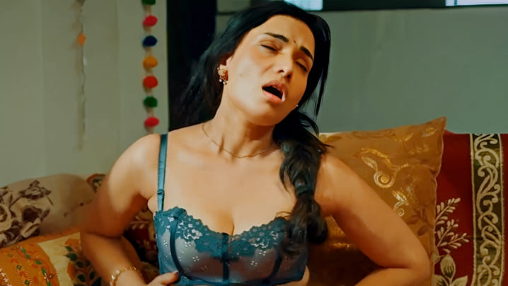 Kundi Mat Khadkao Raja Part 1 EP4 Hot Hindi Web Series ULLU