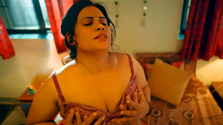 Kundi Mat Khadkao Raja Part 1 EP2 Hot Hindi Web Series ULLU